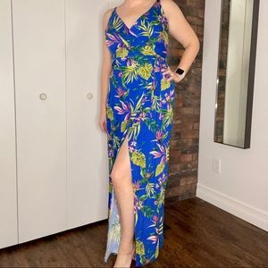 NWOT Tropical blue faux wrap dress size 10.